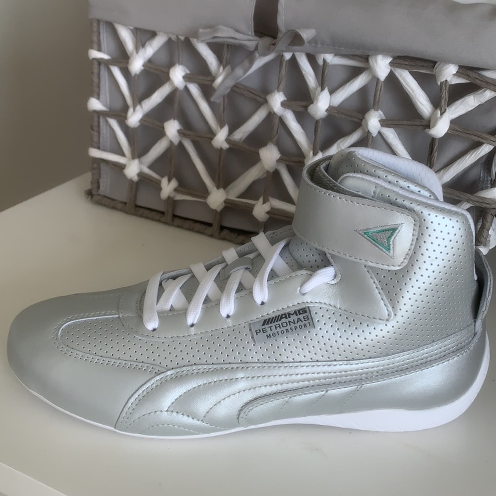 Brand new PUMA tennis shoe men’s 9